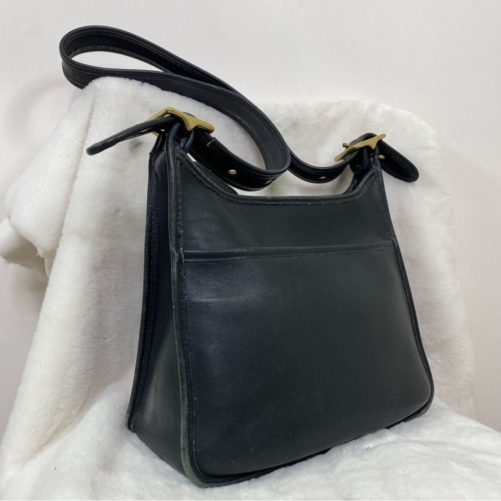 Coach Vintage Legacy Zip black crossbody purse